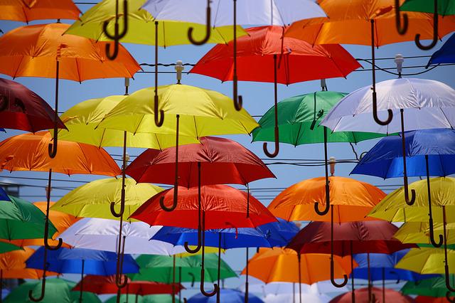 barevné deštníky